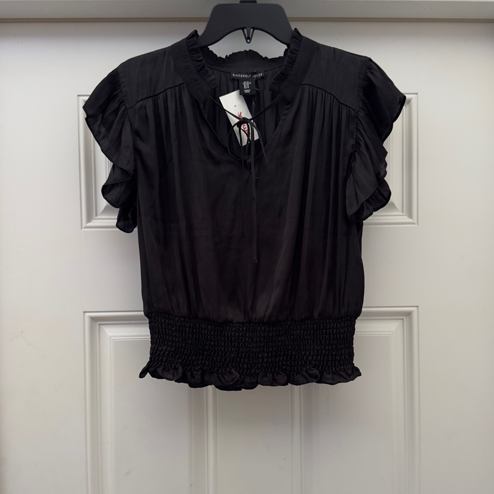 NWT Black Ruffled Women's Top Size XL